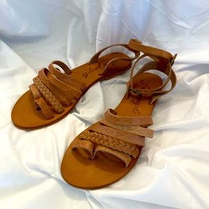 NWT Free People all leather sandal. Size 7. Never worn